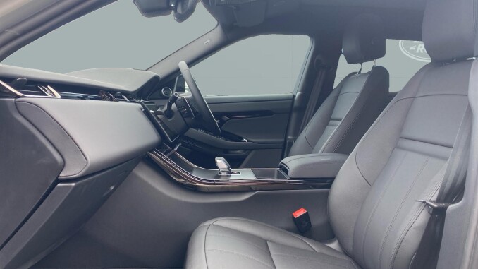 Land Rover Range Rover Evoque 1.5 P270e Edition 5dr Auto Hatchback - Image 3